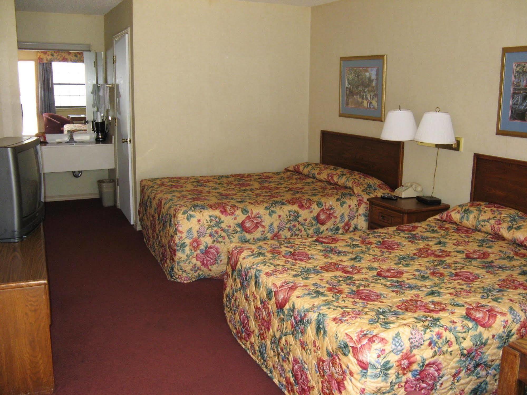 Swiss Village Inn Eureka Springs Habitación foto